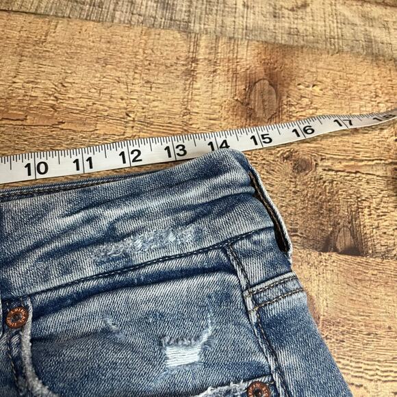 American Eagle | Women's Medium Wash Distressed Curvy High Rise Mini Skirt Sz 6 - Picture 2 of 6